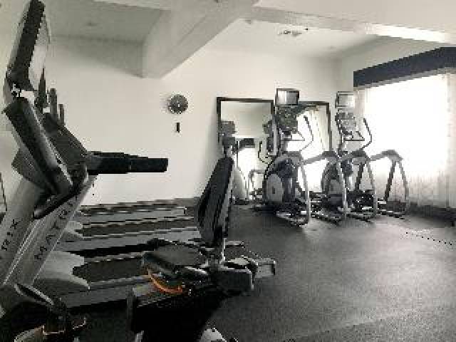 Desportos y Entretenimento