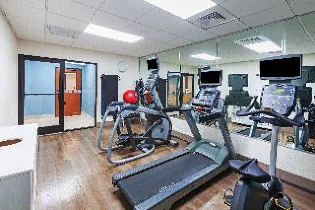 Desportos y Entretenimento