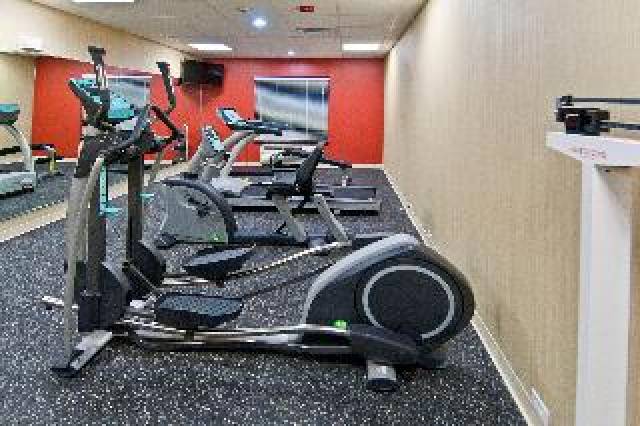 Desportos y Entretenimento