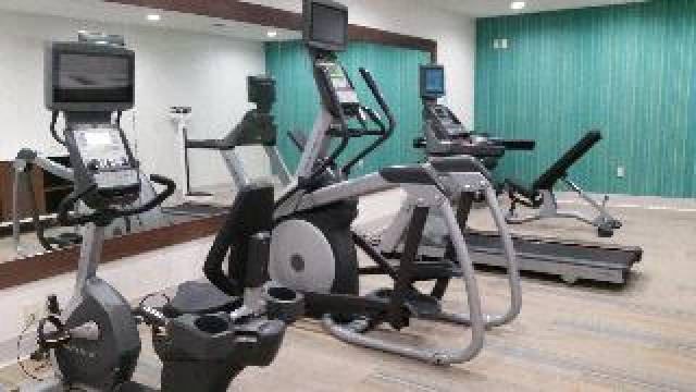 Desportos y Entretenimento