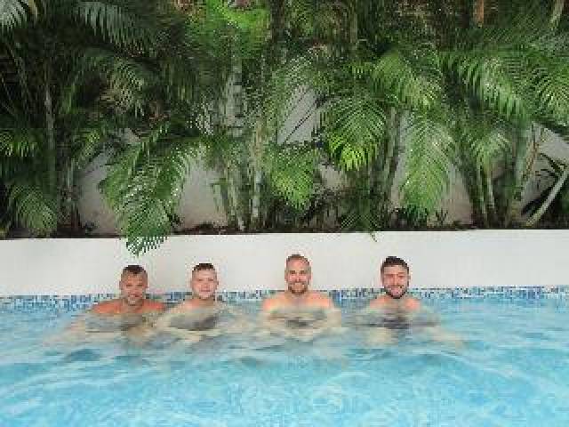 Desportos y Entretenimento