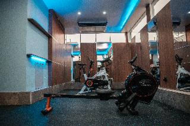 Desportos y Entretenimento