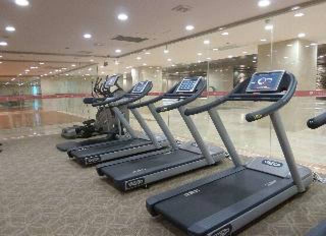 Desportos y Entretenimento