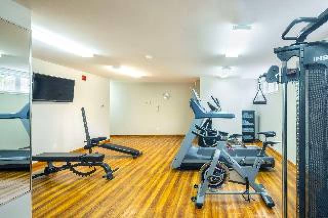 Desportos y Entretenimento