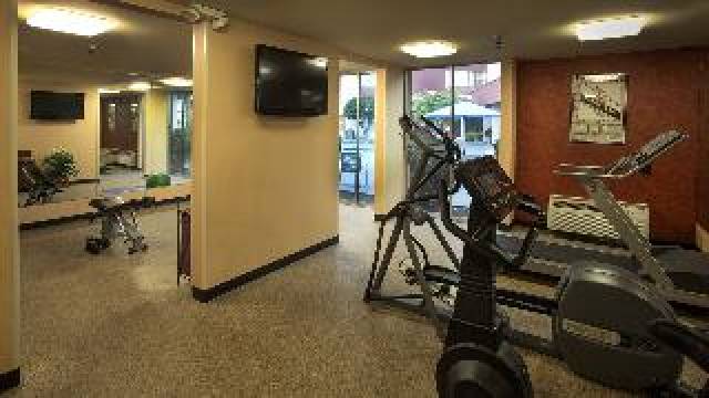 Desportos y Entretenimento