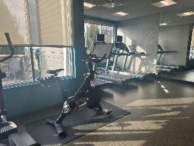 Desportos y Entretenimento