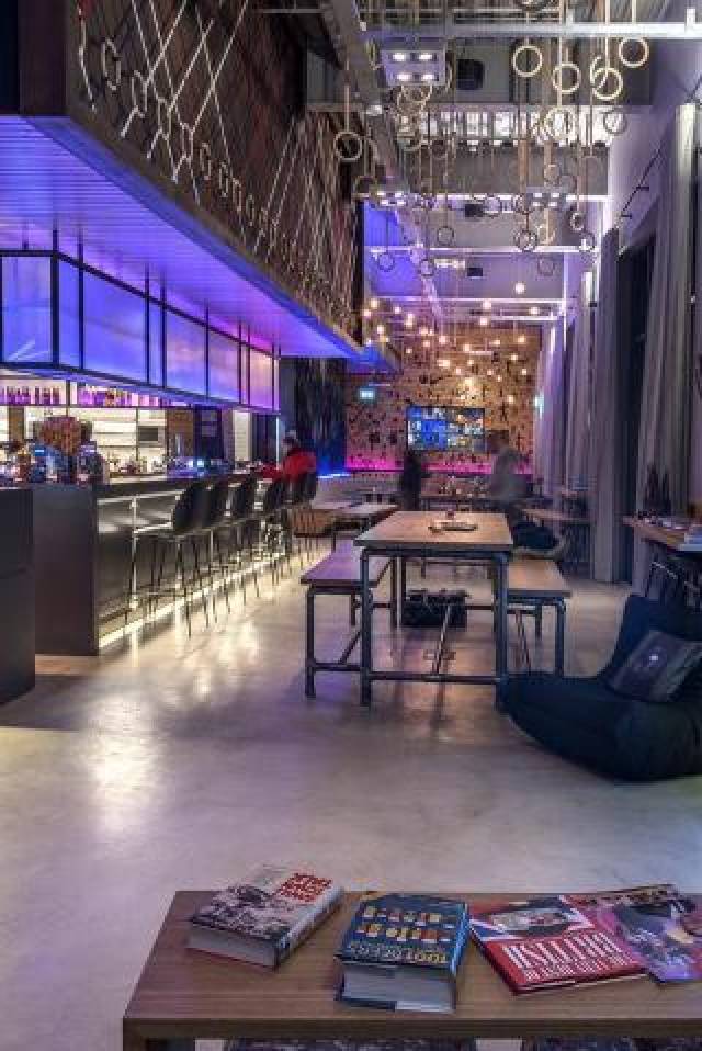 Bar