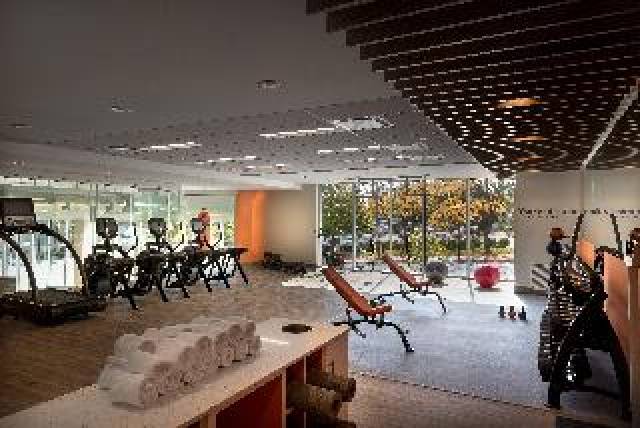 Desportos y Entretenimento