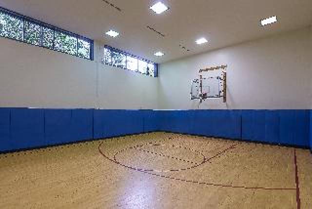 Desportos y Entretenimento