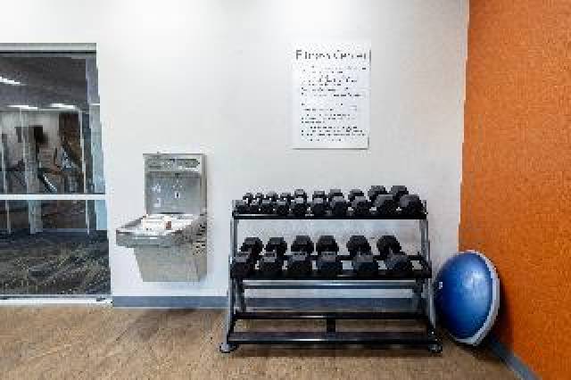 Desportos y Entretenimento
