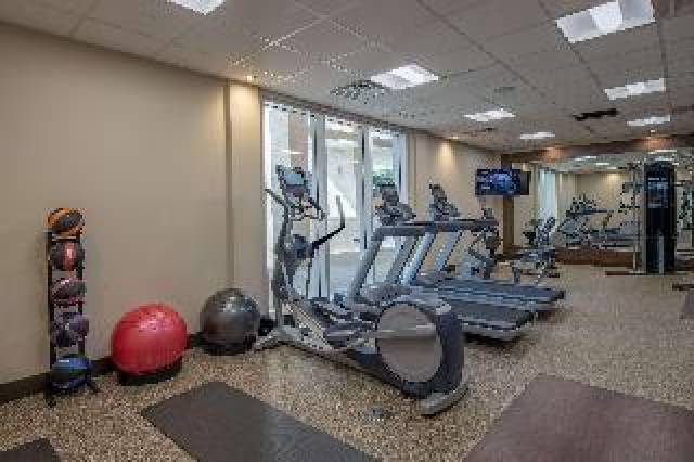 Desportos y Entretenimento
