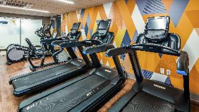 Desportos y Entretenimento