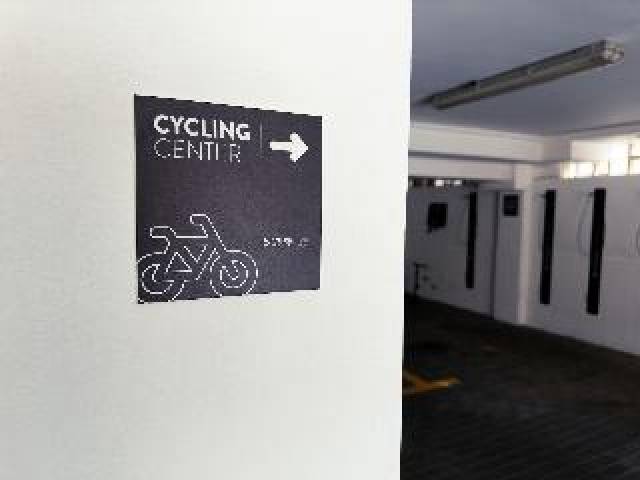 Desportos y Entretenimento