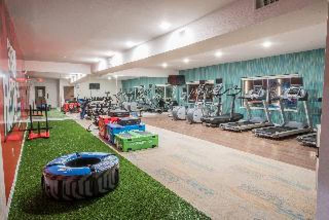Desportos y Entretenimento