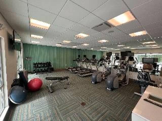 Desportos y Entretenimento