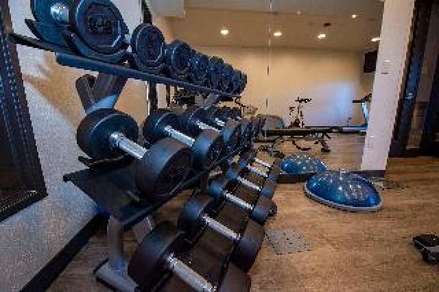 Desportos y Entretenimento