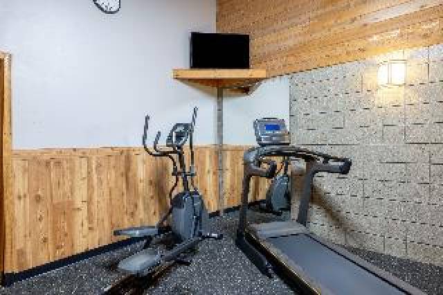 Desportos y Entretenimento
