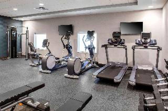 Desportos y Entretenimento