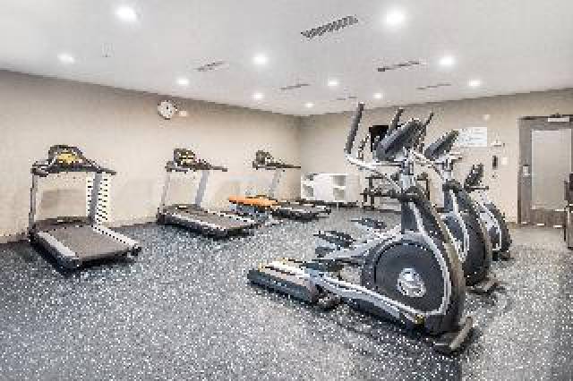 Desportos y Entretenimento