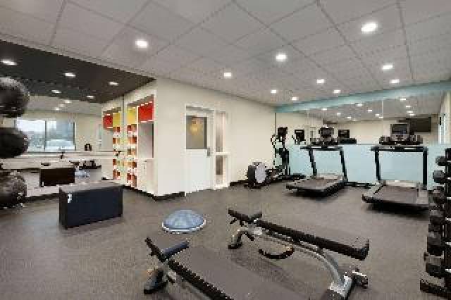 Desportos y Entretenimento