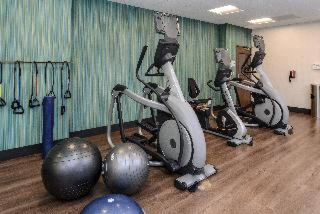 Desportos y Entretenimento