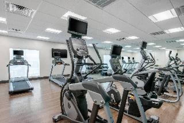 Desportos y Entretenimento