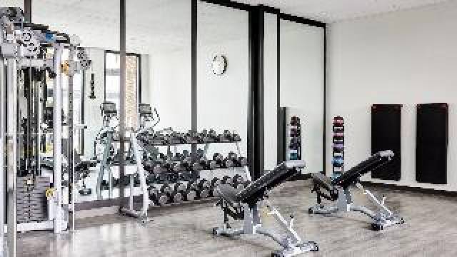 Desportos y Entretenimento