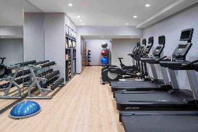 Desportos y Entretenimento