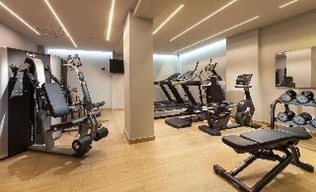 Desportos y Entretenimento
