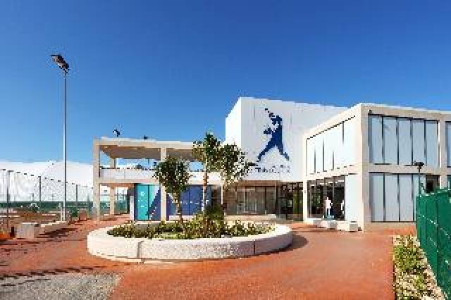 Desportos y Entretenimento