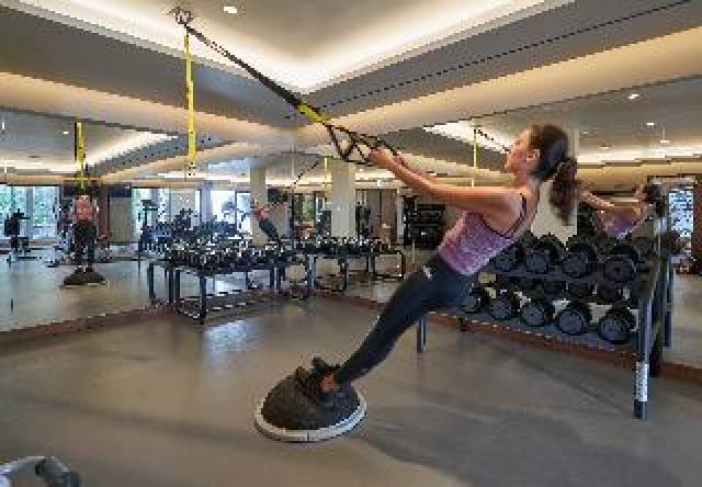 Desportos y Entretenimento