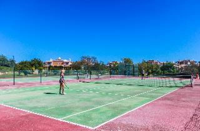 Desportos y Entretenimento