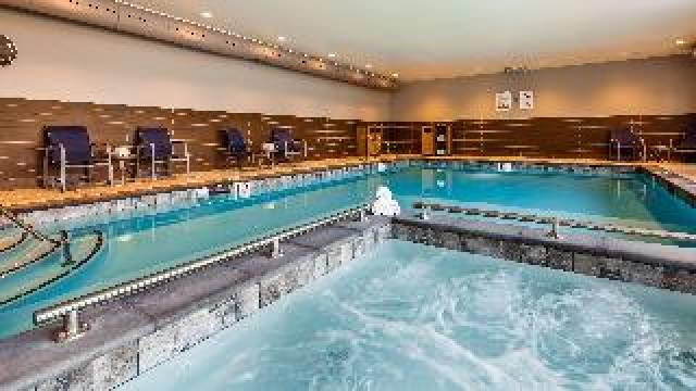 Desportos y Entretenimento