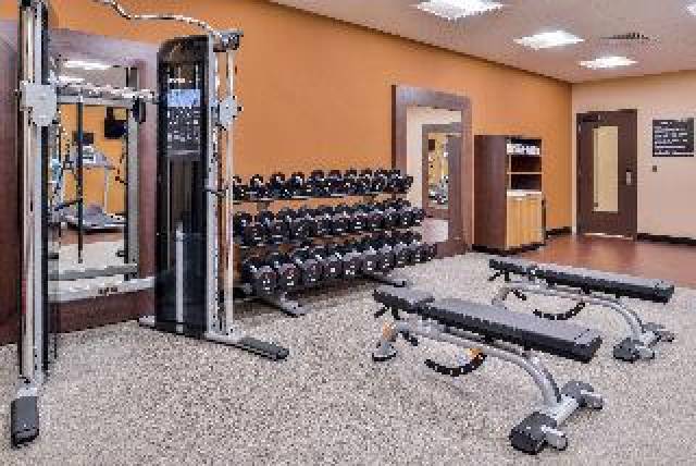 Desportos y Entretenimento