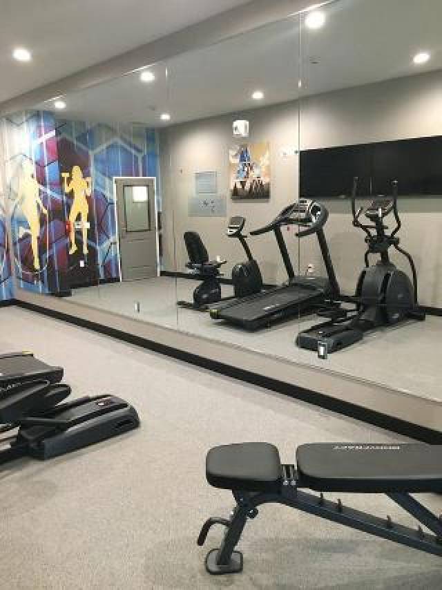 Desportos y Entretenimento