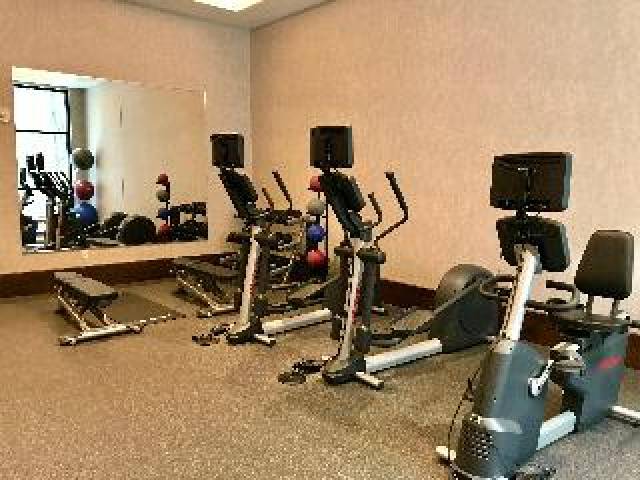 Desportos y Entretenimento