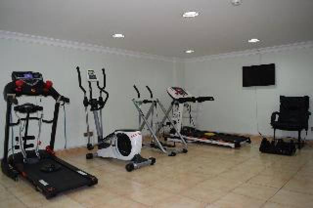 Desportos y Entretenimento