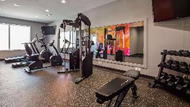Desportos y Entretenimento