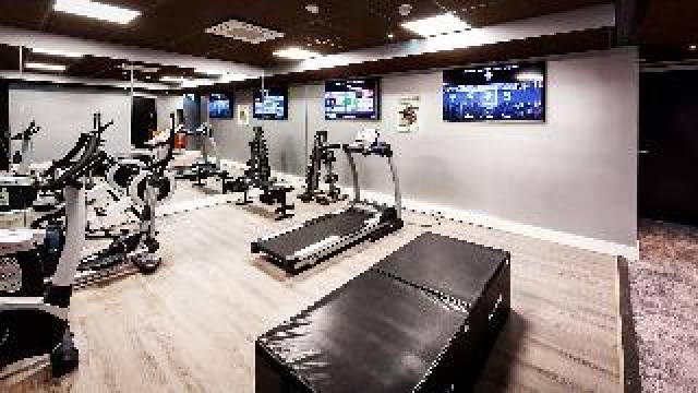 Desportos y Entretenimento