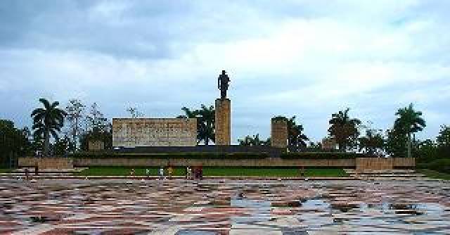 Desportos y Entretenimento