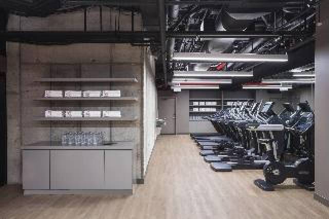 Desportos y Entretenimento
