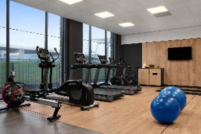 Desportos y Entretenimento