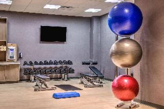 Desportos y Entretenimento