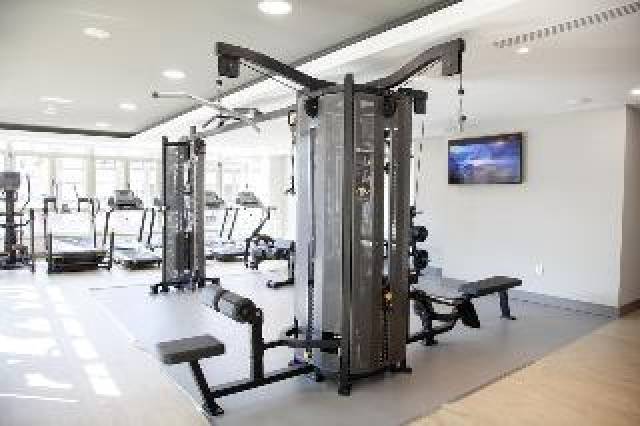 Desportos y Entretenimento