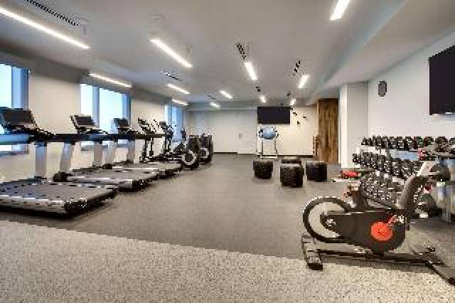 Desportos y Entretenimento
