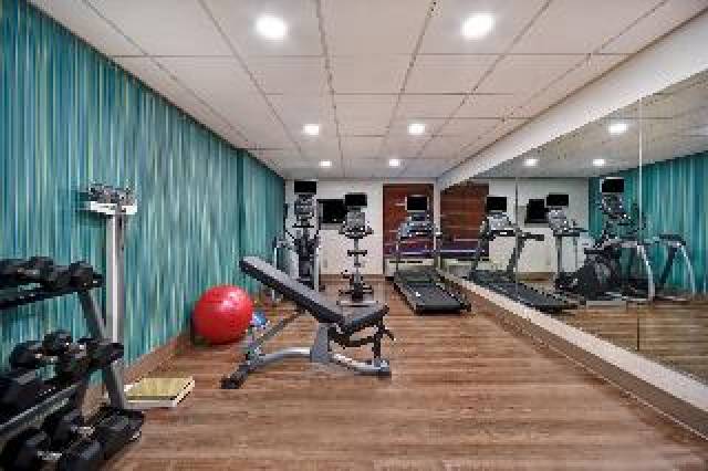 Desportos y Entretenimento