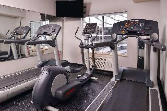 Desportos y Entretenimento