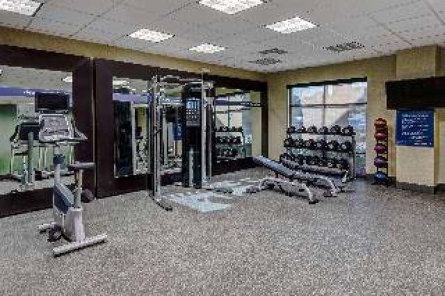 Desportos y Entretenimento