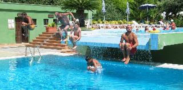 Desportos y Entretenimento