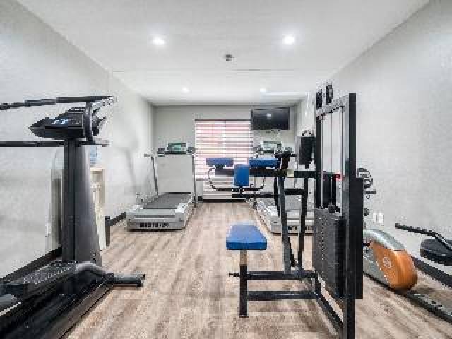 Desportos y Entretenimento